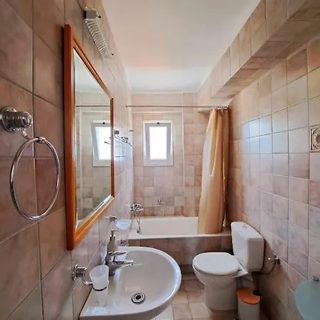 Edem Villa *